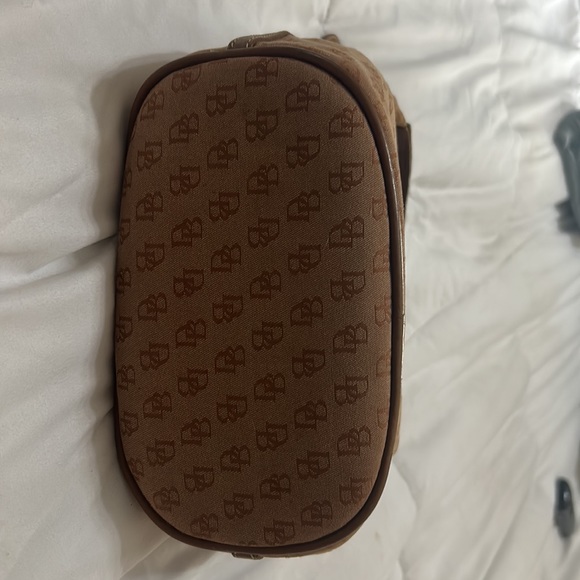 🌟 Authentic DB Mini Bucket Bag - Picture 5 of 7